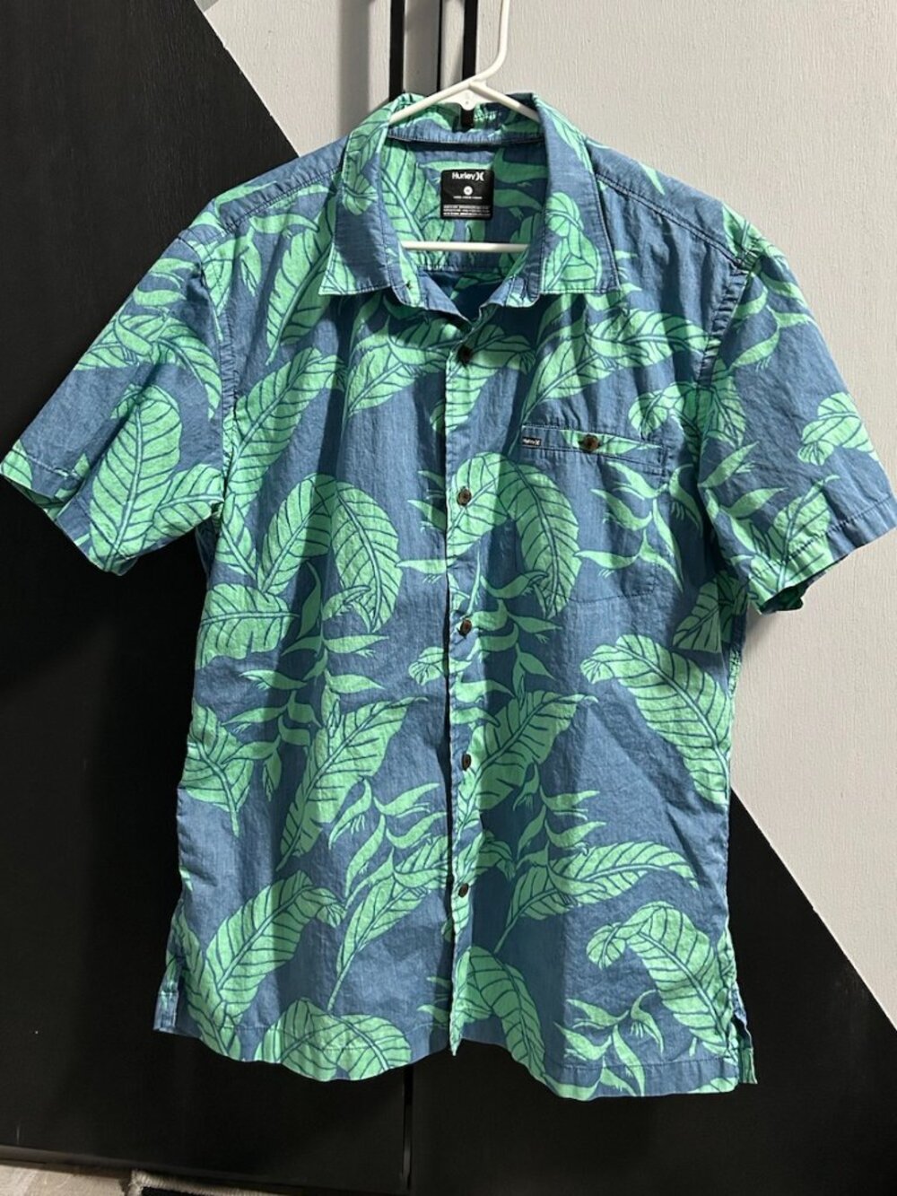 Hurley Tropical Palm Leaf Print SS‎ Button Down Casual Shirt Men's Size XL